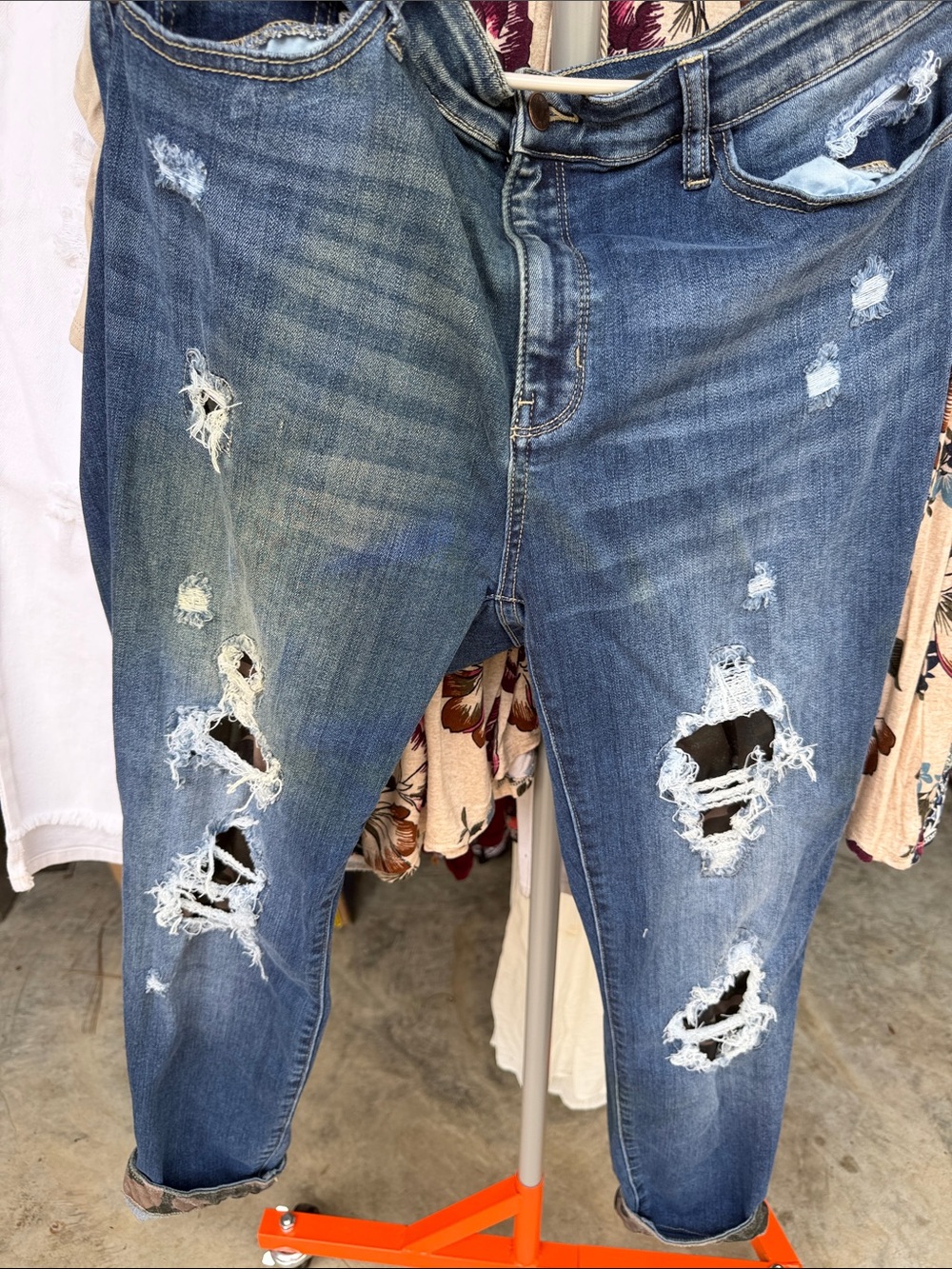 Judy Blue Medium Blue camo Distressed Ripped Jeans
